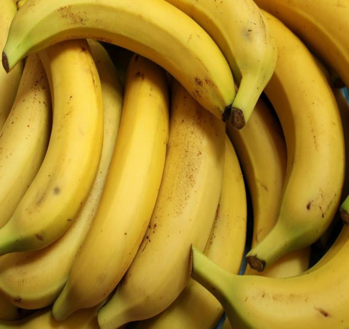 bananas-3700718_1920_0.jpg
