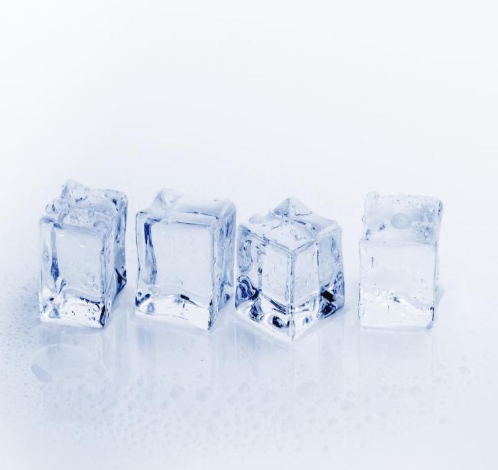 ice-cubes-3506781_1920_0.jpg