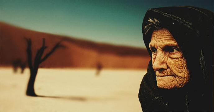old-woman-gde8e85205_1920_0.jpg