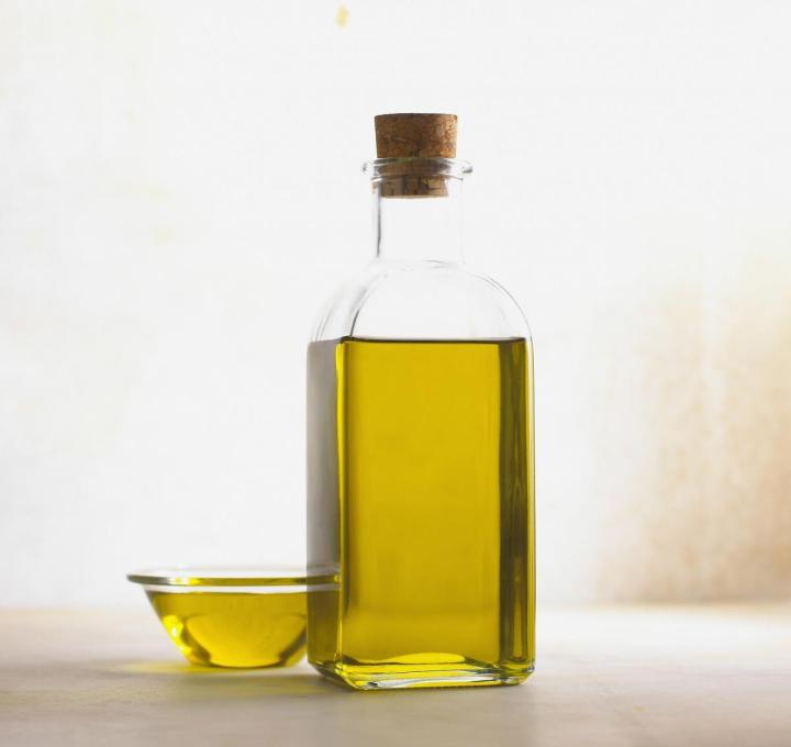 olive-oil-356102_1280_0.jpg